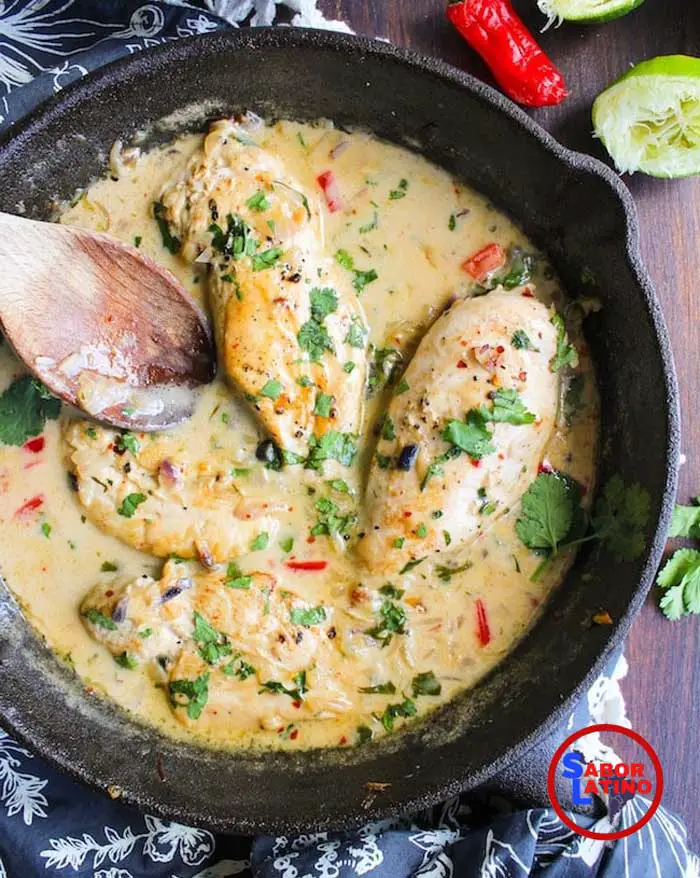pollo con coco dominicano