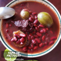 receta sopa de frijoles salvadoreños